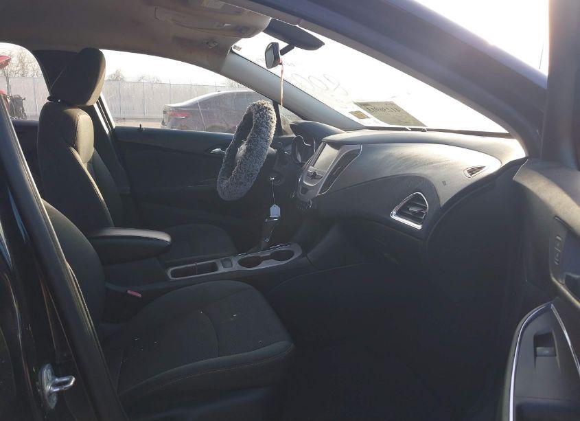 Photo 5 of 2016 Chevrolet Cruze LS AUTO (VIN 1G1BC5SM9G7298524)
