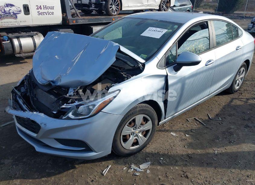 Photo 2 of 2017 Chevrolet Cruze LS AUTO (VIN 1G1BC5SM9H7195492)