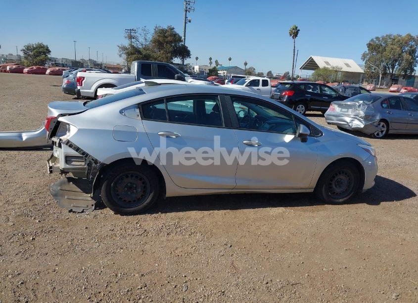 Photo 14 of 2017 Chevrolet Cruze LS AUTO (VIN 1G1BC5SM9H7250085)