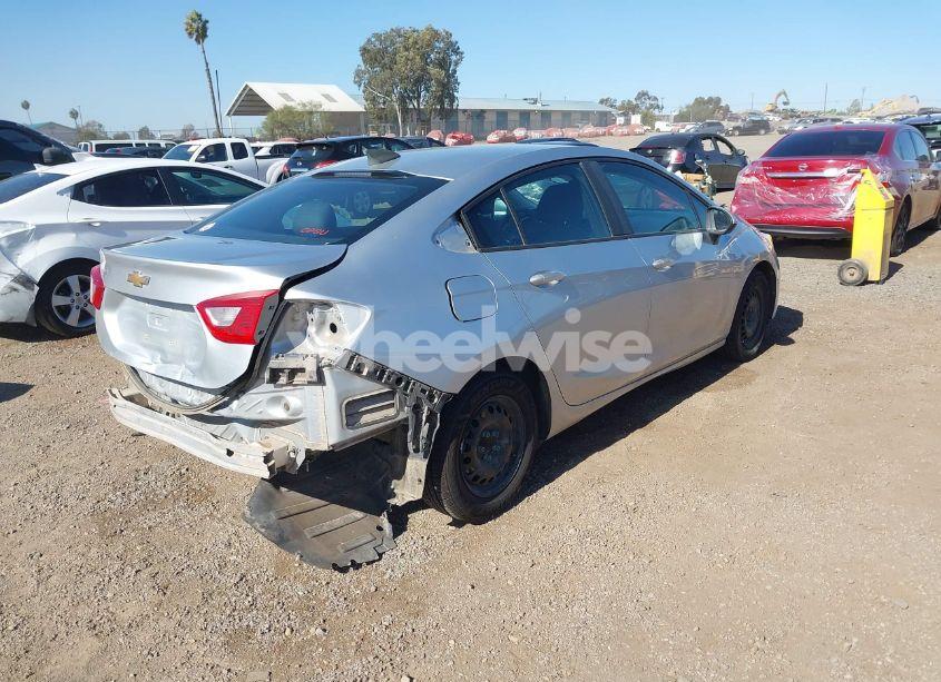 Photo 4 of 2017 Chevrolet Cruze LS AUTO (VIN 1G1BC5SM9H7250085)