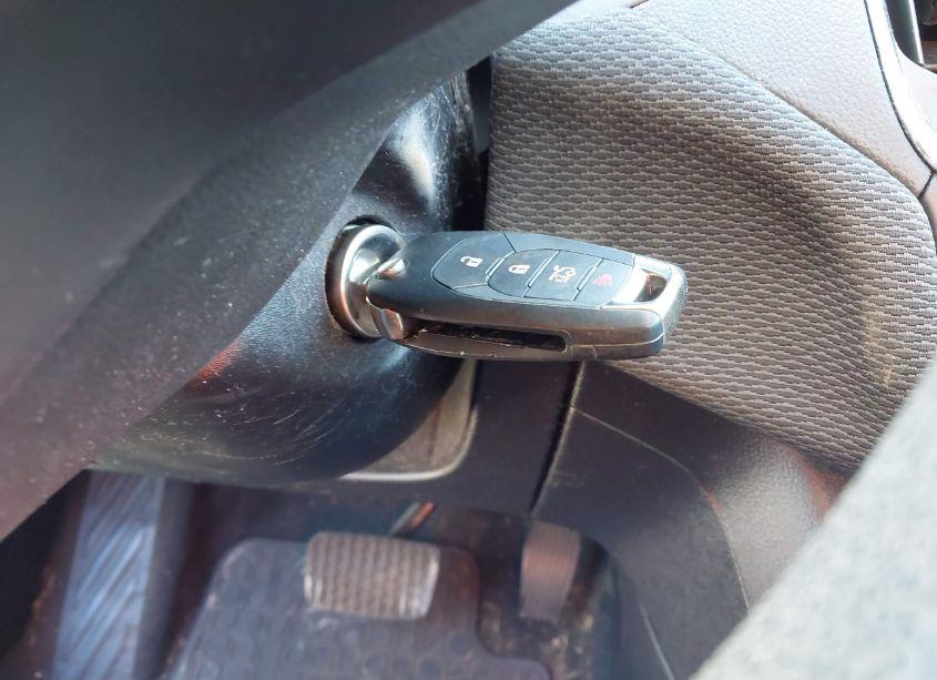 Photo 11 of 2017 Chevrolet Cruze LS AUTO (VIN 1G1BC5SM9H7272930)