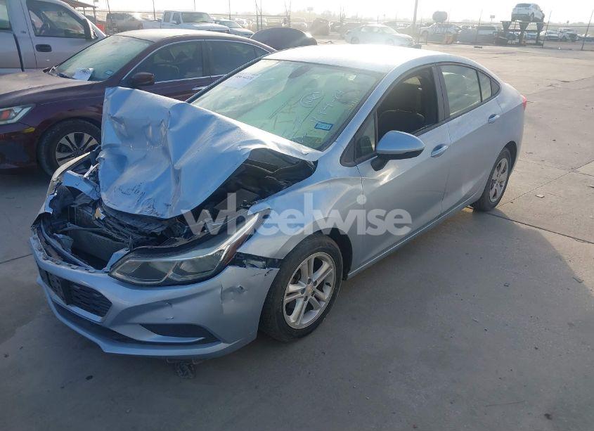 Photo 2 of 2018 Chevrolet Cruze LS AUTO (VIN 1G1BC5SM9J7124816)