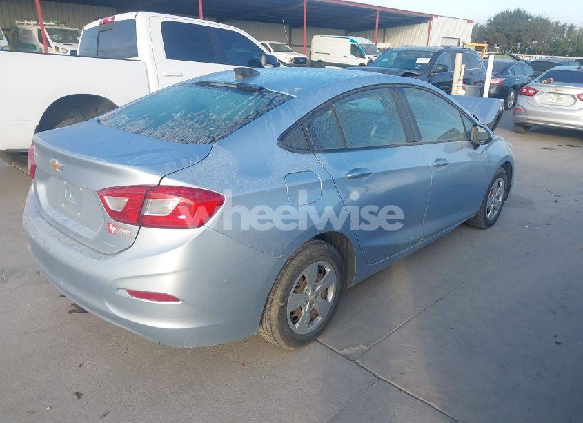 Photo 4 of 2018 Chevrolet Cruze LS AUTO (VIN 1G1BC5SM9J7124816)