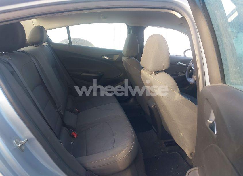 Photo 8 of 2018 Chevrolet Cruze LS AUTO (VIN 1G1BC5SM9J7124816)