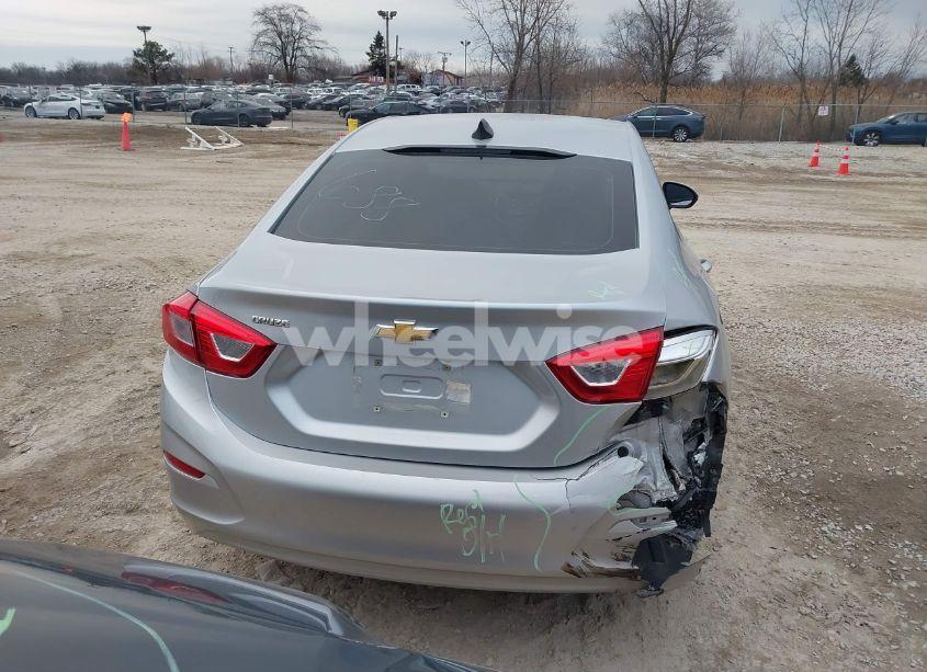 Photo 16 of 2018 Chevrolet Cruze LS AUTO (VIN 1G1BC5SM9J7142054)