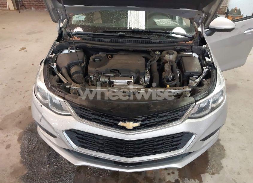 Photo 10 of 2018 Chevrolet Cruze LS AUTO (VIN 1G1BC5SM9J7148985)