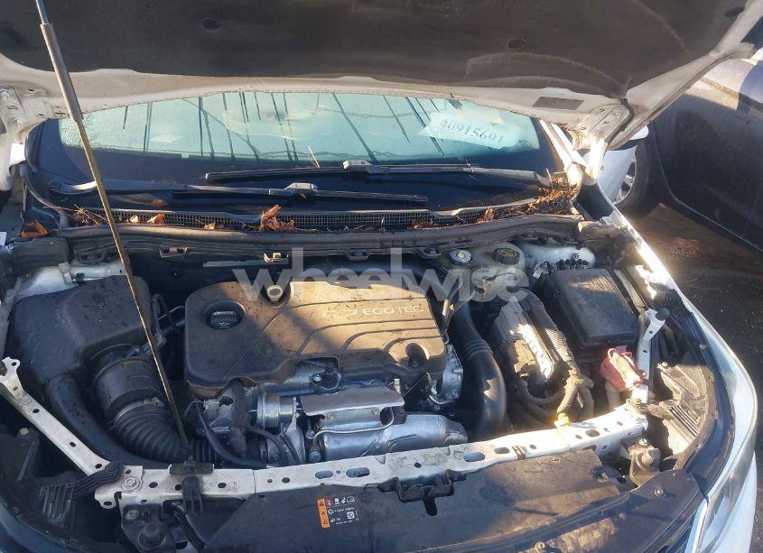 Photo 10 of 2018 Chevrolet Cruze LS AUTO (VIN 1G1BC5SM9J7159193)