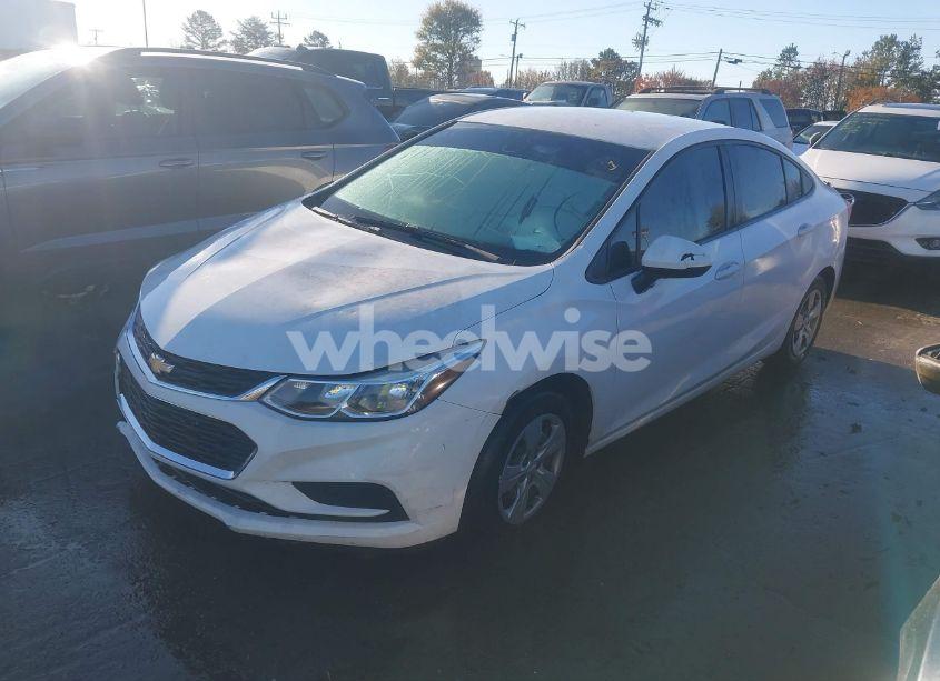 Photo 2 of 2018 Chevrolet Cruze LS AUTO (VIN 1G1BC5SM9J7159193)
