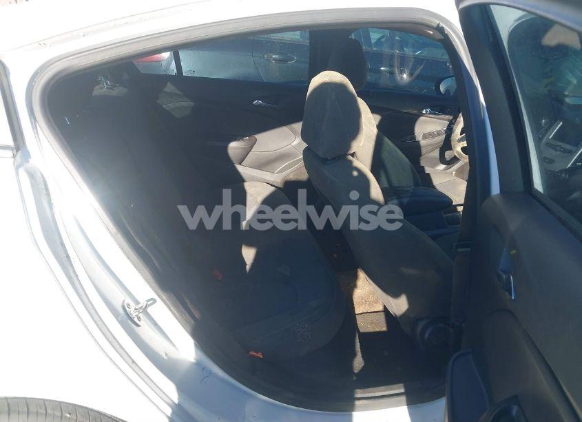 Photo 8 of 2018 Chevrolet Cruze LS AUTO (VIN 1G1BC5SM9J7159193)