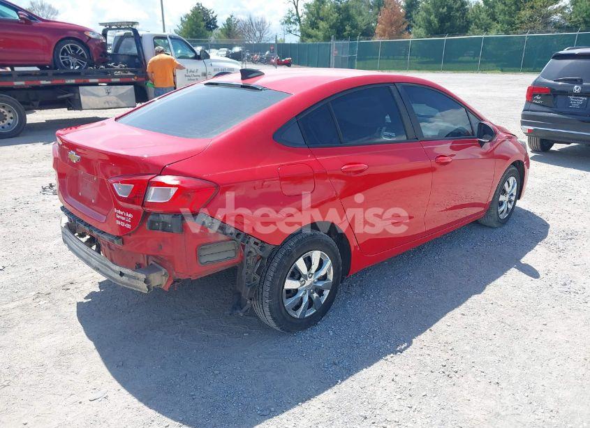 Photo 4 of 2018 Chevrolet Cruze LS AUTO (VIN 1G1BC5SM9J7160571)