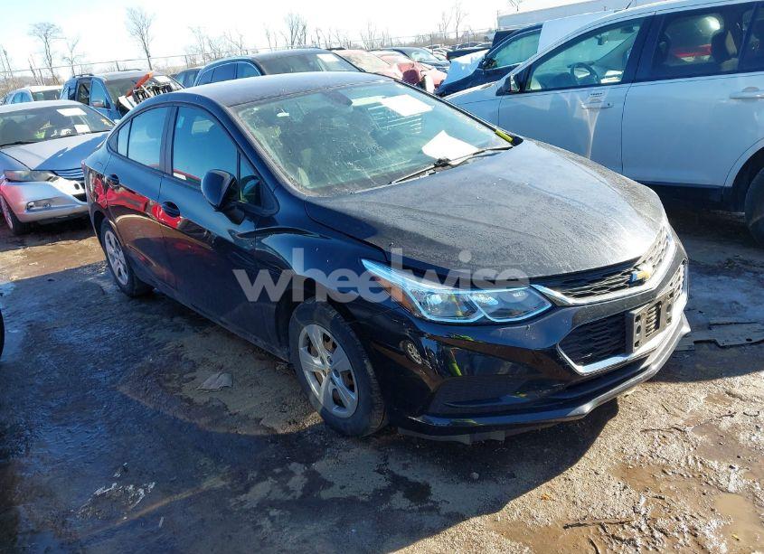 2018 Chevrolet Cruze LS AUTO (VIN 1G1BC5SM9J7200776) main photo