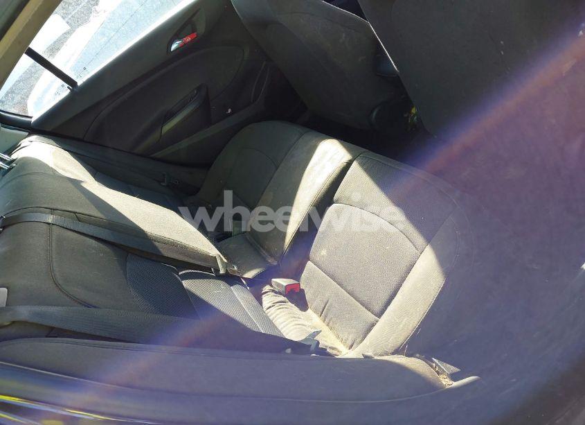 Photo 8 of 2018 Chevrolet Cruze LS AUTO (VIN 1G1BC5SM9J7200776)