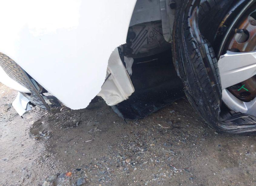 Photo 19 of 2018 Chevrolet Cruze LS AUTO (VIN 1G1BC5SM9J7203791)