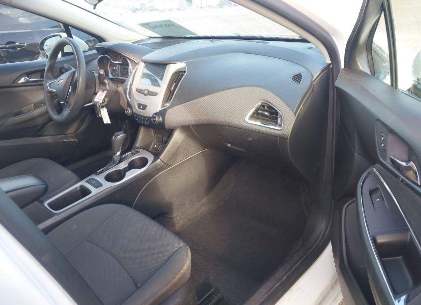 Photo 5 of 2018 Chevrolet Cruze LS AUTO (VIN 1G1BC5SM9J7203791)