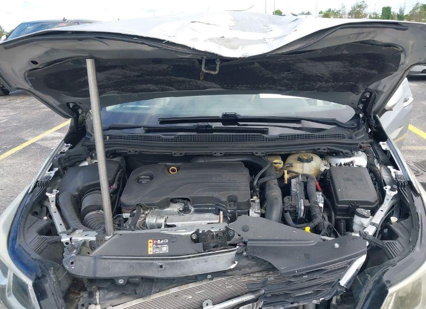 Photo 10 of 2018 Chevrolet Cruze LS AUTO (VIN 1G1BC5SM9J7207422)