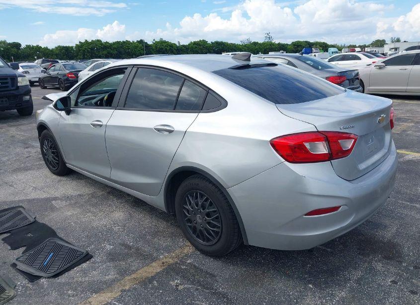 Photo 3 of 2018 Chevrolet Cruze LS AUTO (VIN 1G1BC5SM9J7207422)