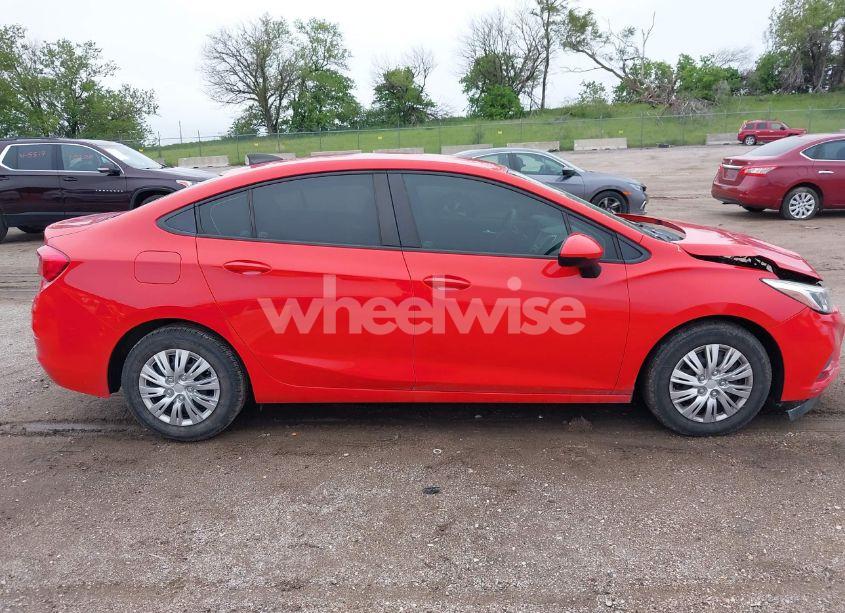 Photo 14 of 2018 Chevrolet Cruze LS AUTO (VIN 1G1BC5SM9J7221840)