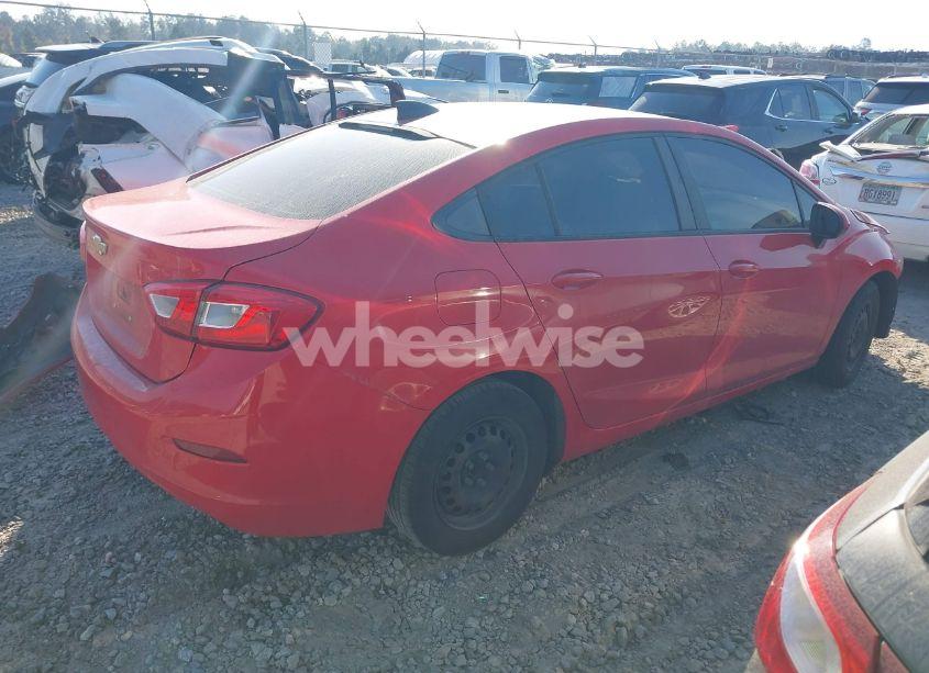 Photo 4 of 2018 Chevrolet Cruze LS AUTO (VIN 1G1BC5SM9J7224043)