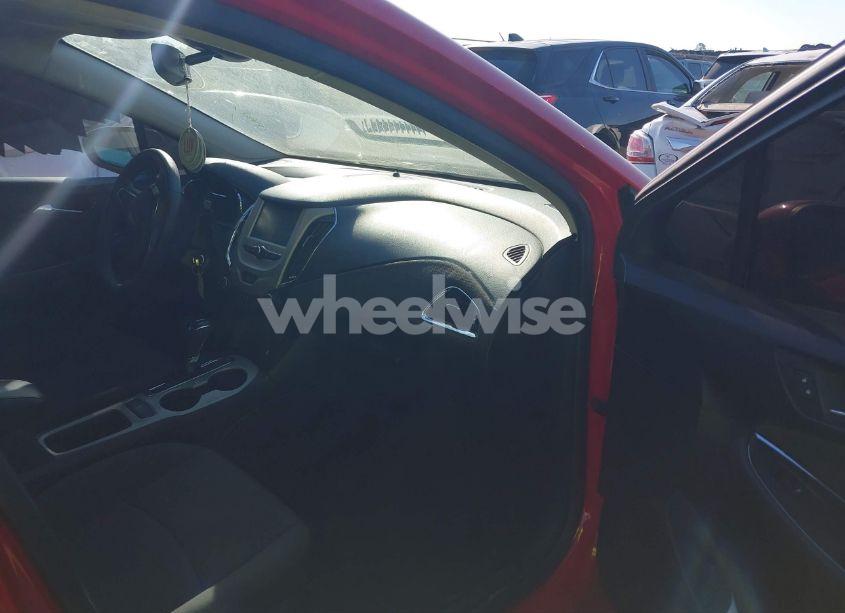 Photo 5 of 2018 Chevrolet Cruze LS AUTO (VIN 1G1BC5SM9J7224043)