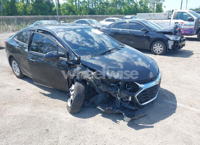 2019 Chevrolet Cruze LS (VIN 1G1BC5SM9K7128611) main photo