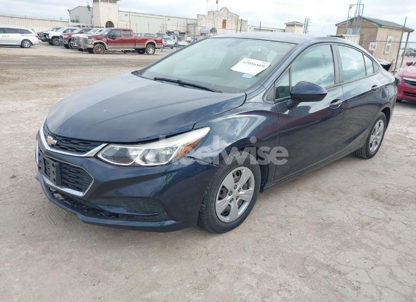 Photo 2 of 2016 Chevrolet Cruze LS AUTO (VIN 1G1BC5SMXG7232001)