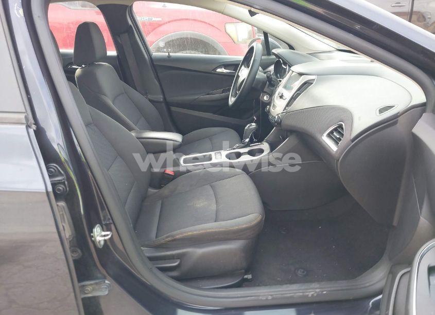 Photo 5 of 2016 Chevrolet Cruze LS AUTO (VIN 1G1BC5SMXG7232001)