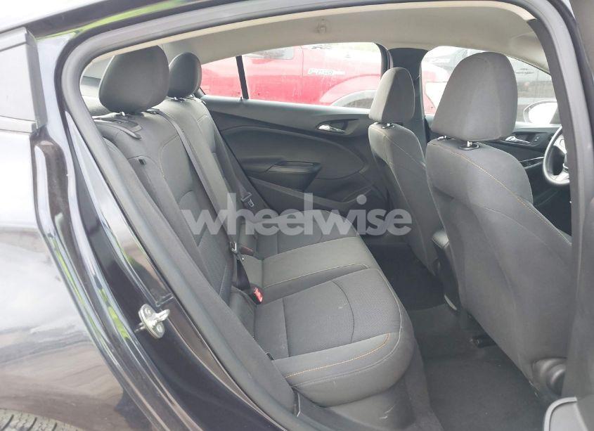 Photo 8 of 2016 Chevrolet Cruze LS AUTO (VIN 1G1BC5SMXG7232001)