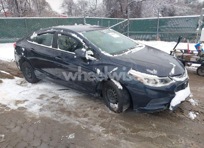 2016 Chevrolet Cruze LS AUTO (VIN 1G1BC5SMXG7274331) main photo