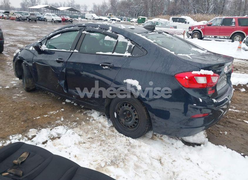 Photo 3 of 2016 Chevrolet Cruze LS AUTO (VIN 1G1BC5SMXG7274331)