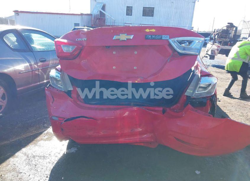 Photo 16 of 2016 Chevrolet Cruze LS AUTO (VIN 1G1BC5SMXG7284521)