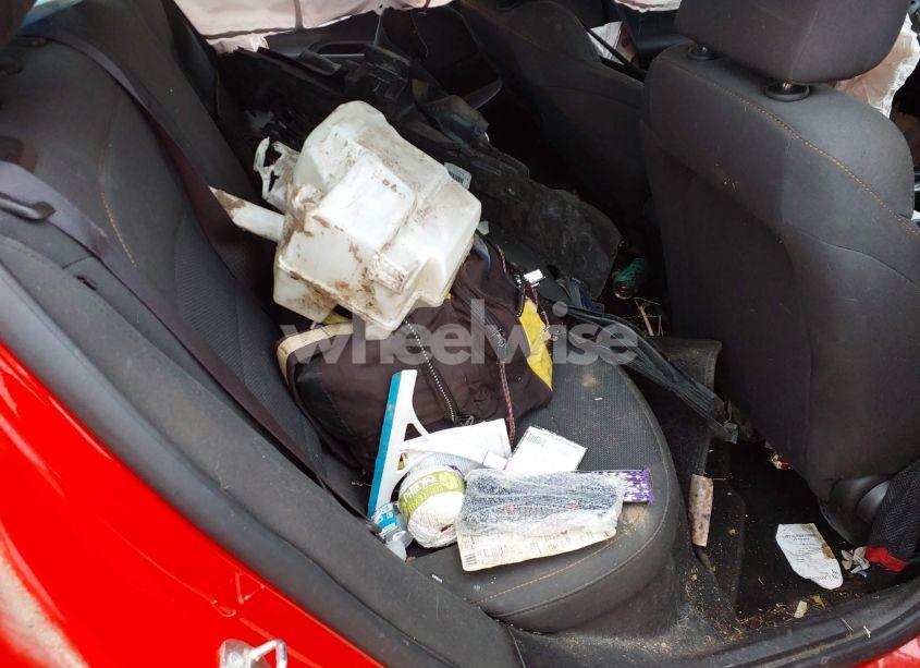 Photo 8 of 2016 Chevrolet Cruze LS AUTO (VIN 1G1BC5SMXG7304640)