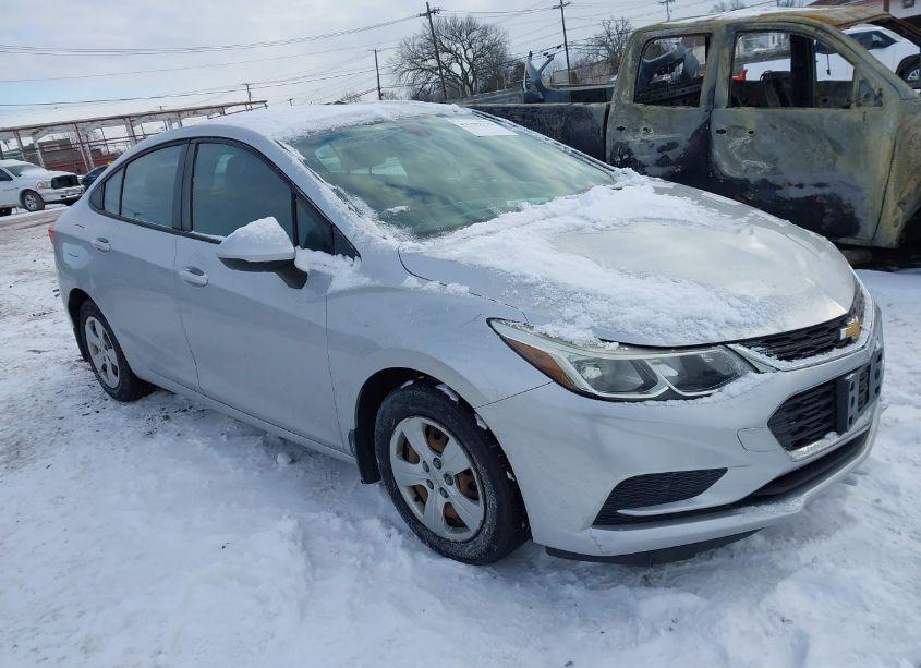 2017 Chevrolet Cruze LS AUTO (VIN 1G1BC5SMXH7117951) main photo