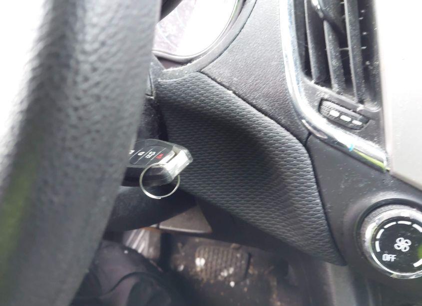 Photo 11 of 2017 Chevrolet Cruze LS AUTO (VIN 1G1BC5SMXH7117951)