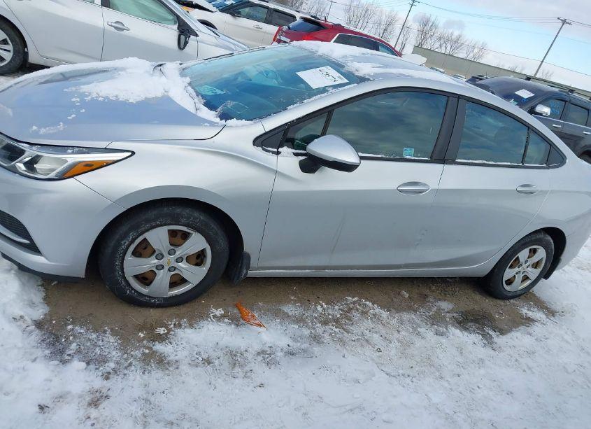 Photo 14 of 2017 Chevrolet Cruze LS AUTO (VIN 1G1BC5SMXH7117951)