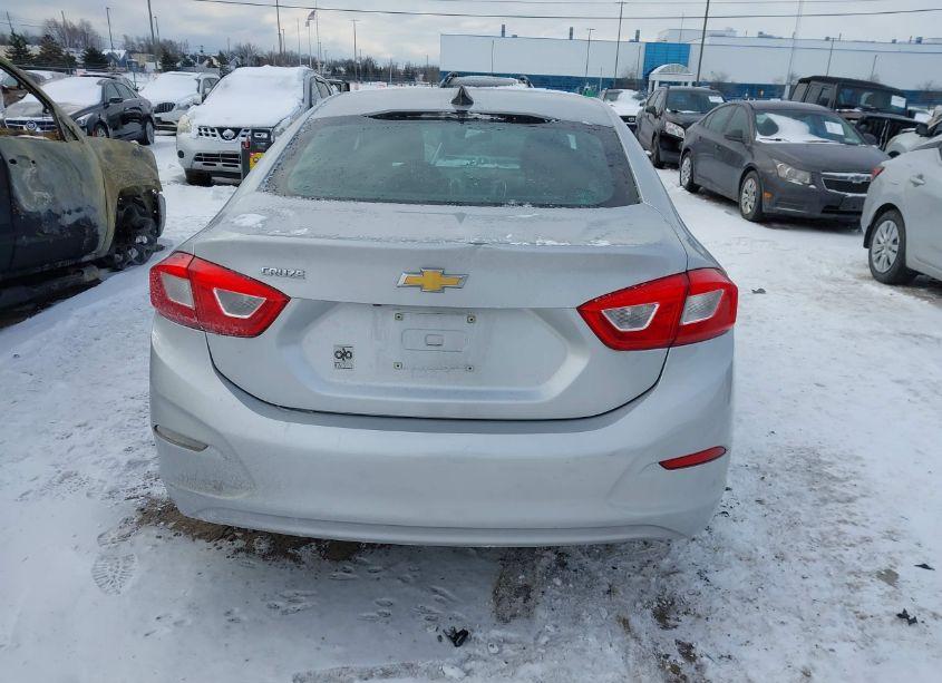 Photo 16 of 2017 Chevrolet Cruze LS AUTO (VIN 1G1BC5SMXH7117951)