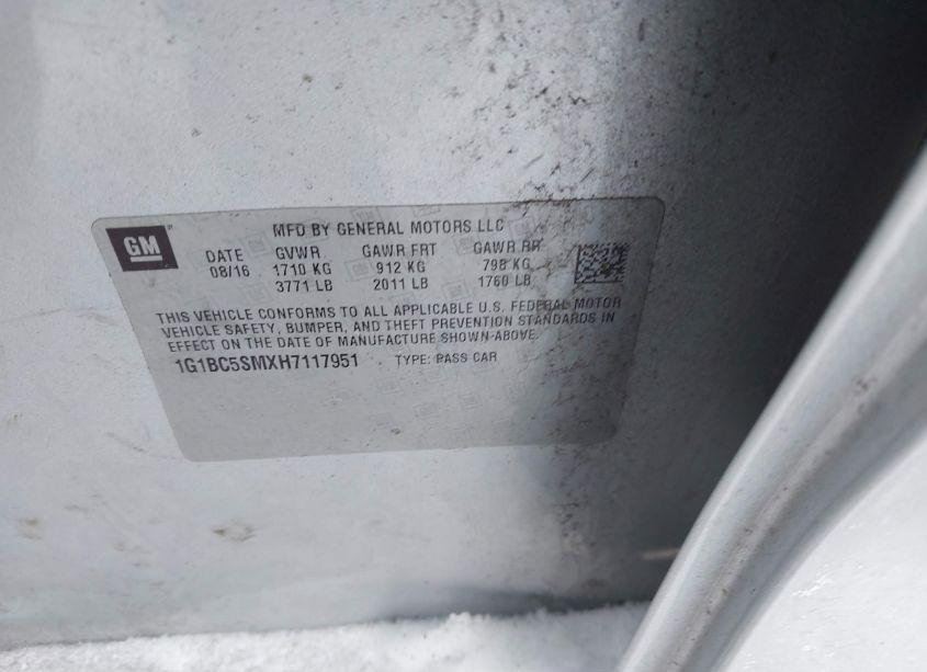 Photo 9 of 2017 Chevrolet Cruze LS AUTO (VIN 1G1BC5SMXH7117951)