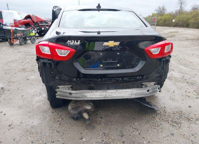 Photo 19 of 2017 Chevrolet Cruze LS AUTO (VIN 1G1BC5SMXH7121112)