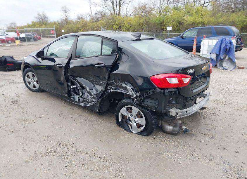 Photo 3 of 2017 Chevrolet Cruze LS AUTO (VIN 1G1BC5SMXH7121112)