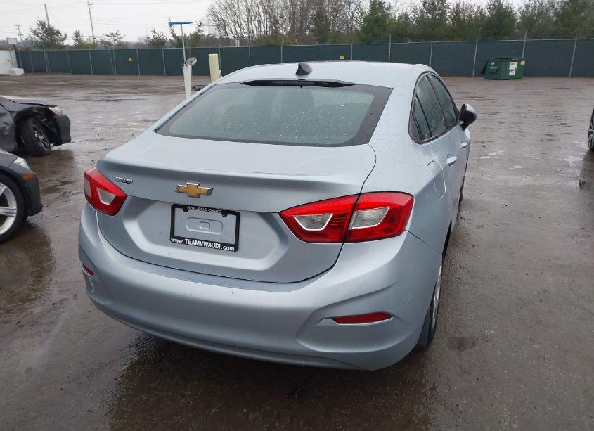 Photo 4 of 2017 Chevrolet Cruze LS AUTO (VIN 1G1BC5SMXH7139500)