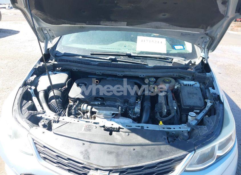 Photo 10 of 2017 Chevrolet Cruze LS AUTO (VIN 1G1BC5SMXH7147760)