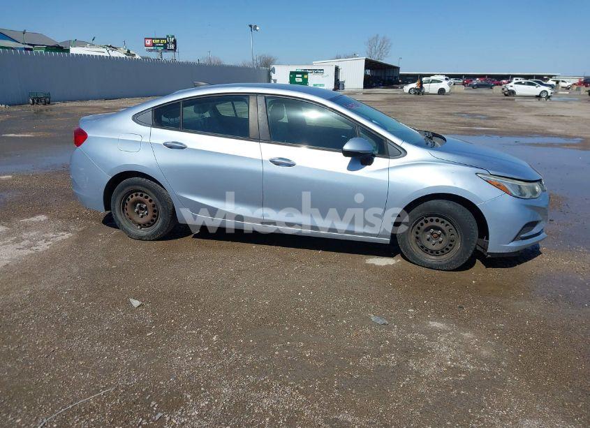 Photo 13 of 2017 Chevrolet Cruze LS AUTO (VIN 1G1BC5SMXH7147760)