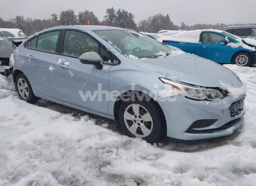 2017 Chevrolet Cruze LS AUTO (VIN 1G1BC5SMXH7147869) main photo