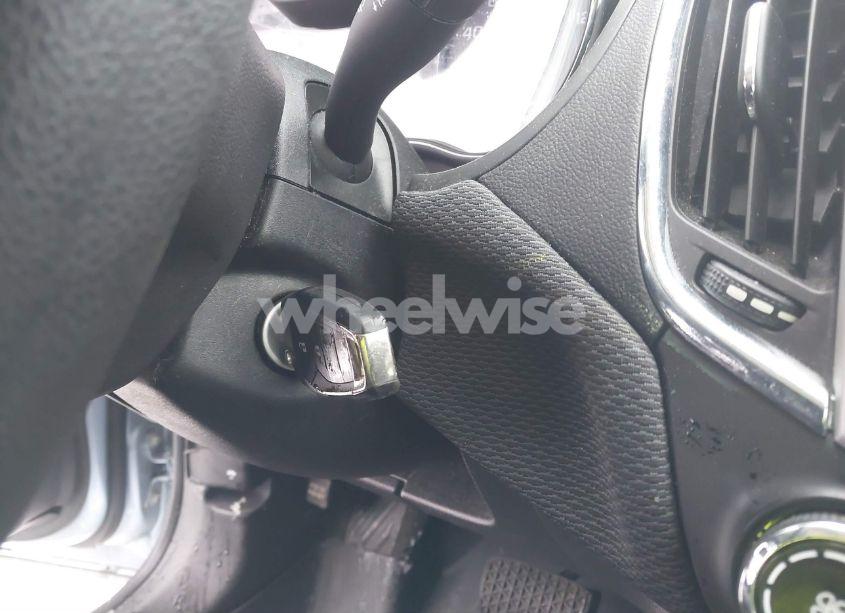 Photo 11 of 2017 Chevrolet Cruze LS AUTO (VIN 1G1BC5SMXH7147869)