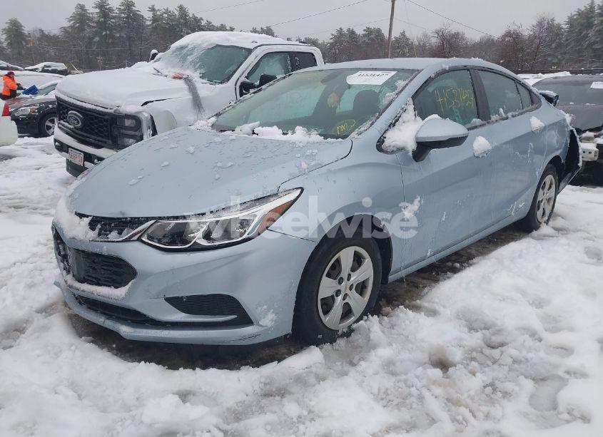 Photo 2 of 2017 Chevrolet Cruze LS AUTO (VIN 1G1BC5SMXH7147869)