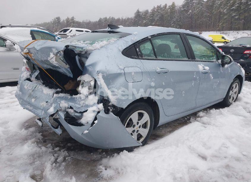 Photo 4 of 2017 Chevrolet Cruze LS AUTO (VIN 1G1BC5SMXH7147869)