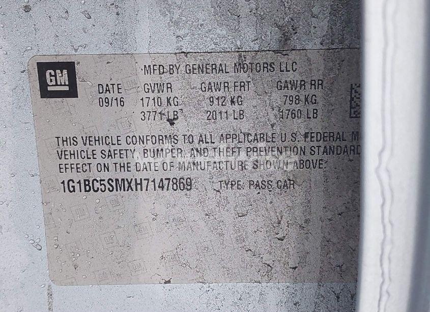 Photo 9 of 2017 Chevrolet Cruze LS AUTO (VIN 1G1BC5SMXH7147869)