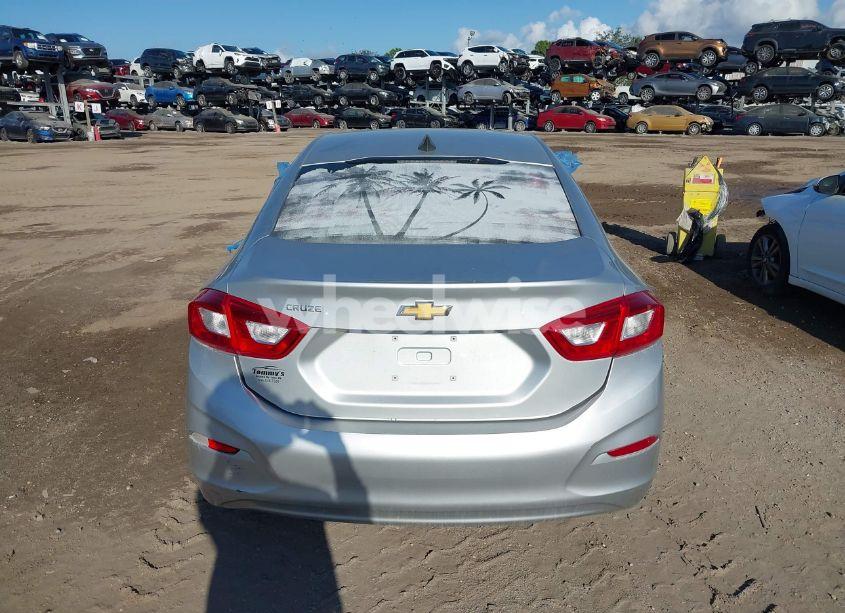 Photo 15 of 2017 Chevrolet Cruze LS AUTO (VIN 1G1BC5SMXH7171556)