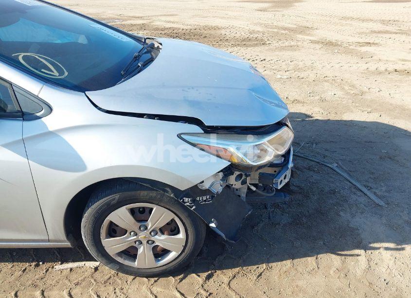 Photo 17 of 2017 Chevrolet Cruze LS AUTO (VIN 1G1BC5SMXH7171556)