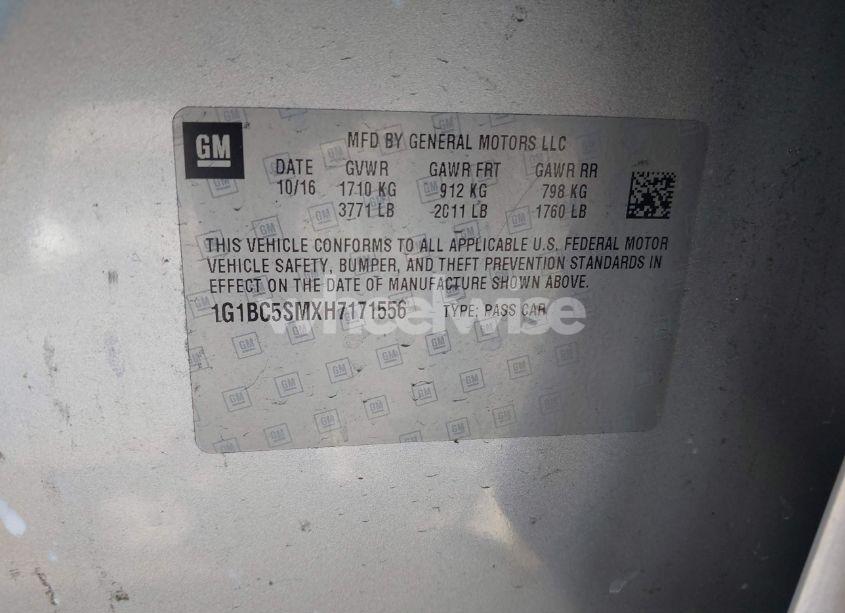 Photo 9 of 2017 Chevrolet Cruze LS AUTO (VIN 1G1BC5SMXH7171556)