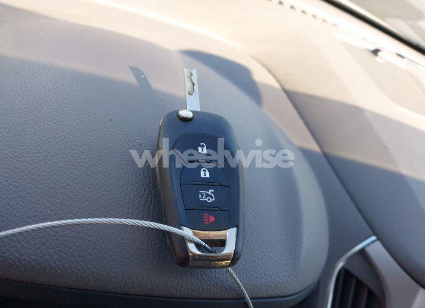 Photo 11 of 2017 Chevrolet Cruze LS AUTO (VIN 1G1BC5SMXH7179429)